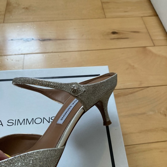 Tabitha Simmons gold dress mule - Picture 6 of 8